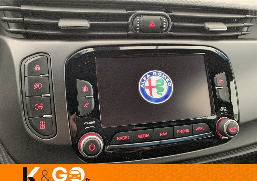 ALFA ROMEO GIULIETTA SERIE 2 1750 TBI 240 CH TCT