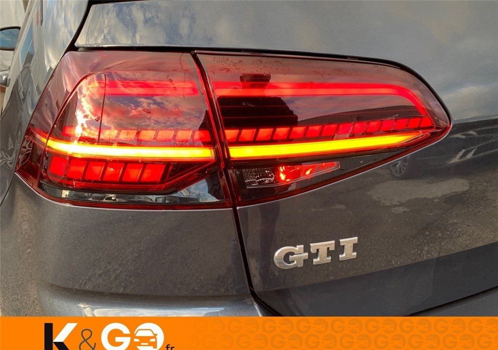 VOLKSWAGEN GOLF 2.0 TSI GTI 230 BLUEMOTION