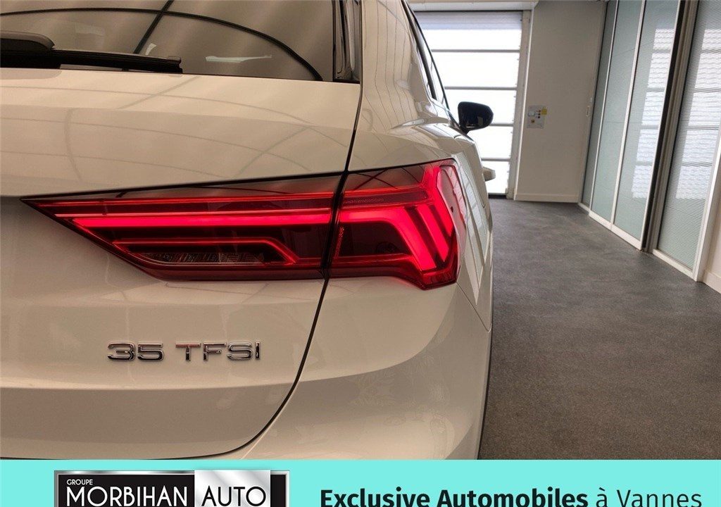 AUDI Q3 35 TFSI 150 CH S TRONIC 7