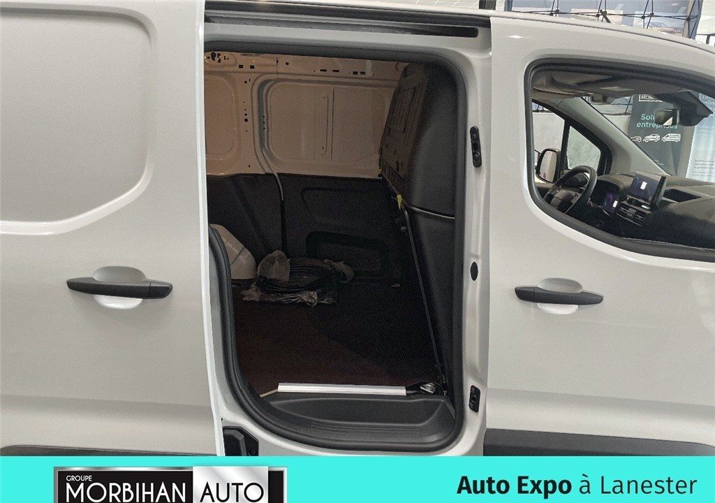 FIAT DOBLO FOURGON ELECTRIQUE -E CARGO FOURGON M 800 KG ELECTRIQUE 100 KW